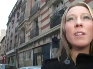 In de kousenband gestoken sex filmpjes gratis vrouw